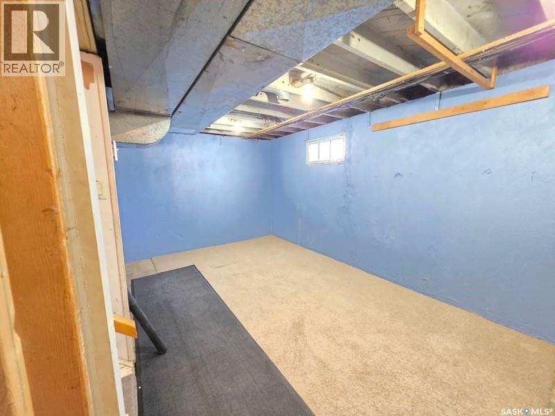 702 Princess Street, Regina, SK - Indoor