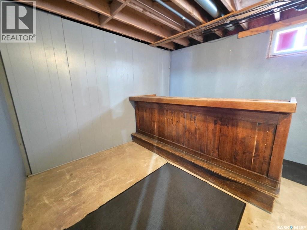 702 Princess Street, Regina, SK - Indoor Photo Showing Basement