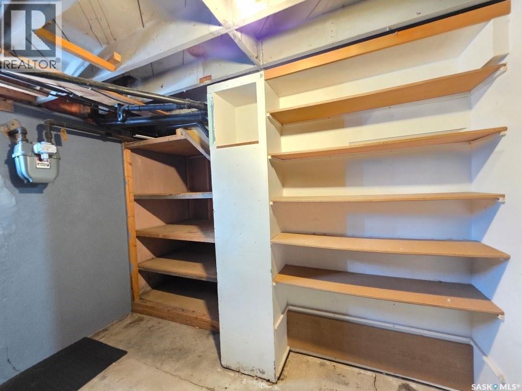 702 Princess Street, Regina, SK - Indoor