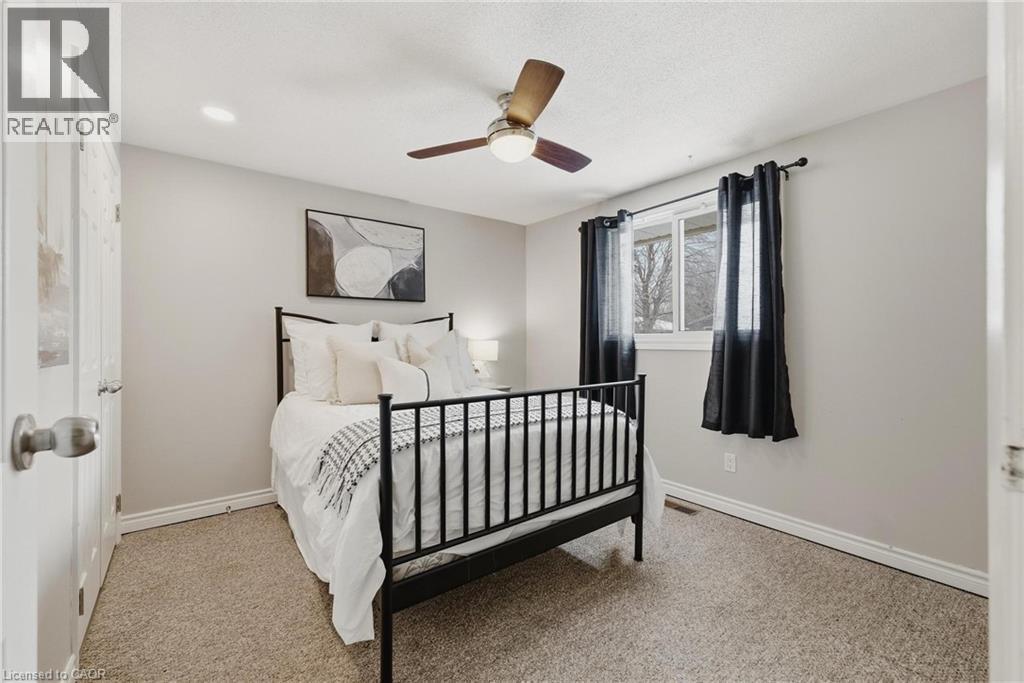 322 Sandowne Drive, Waterloo, ON - Indoor Photo Showing Bedroom