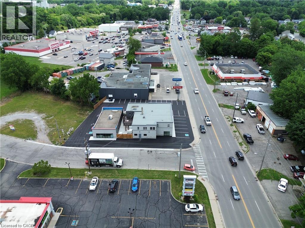 63 Queensway W, Simcoe, ON