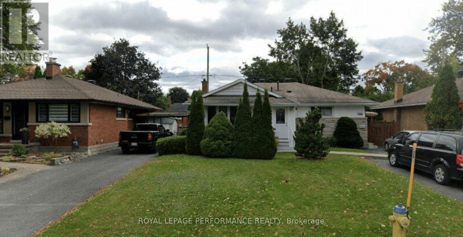 788 Dickens Avenue, Ottawa, ON - Outdoor