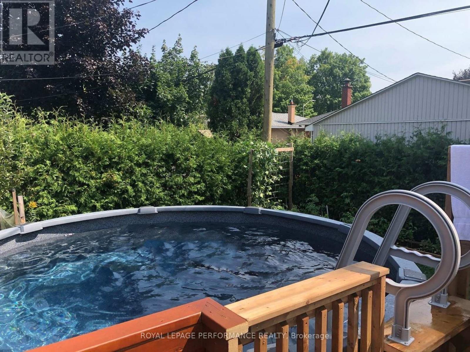 788 Dickens Avenue, Ottawa, ON - Outdoor