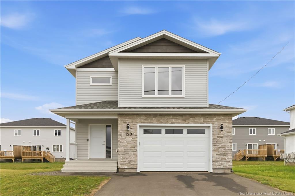 199 Runneymeade Rd, Riverview, NB