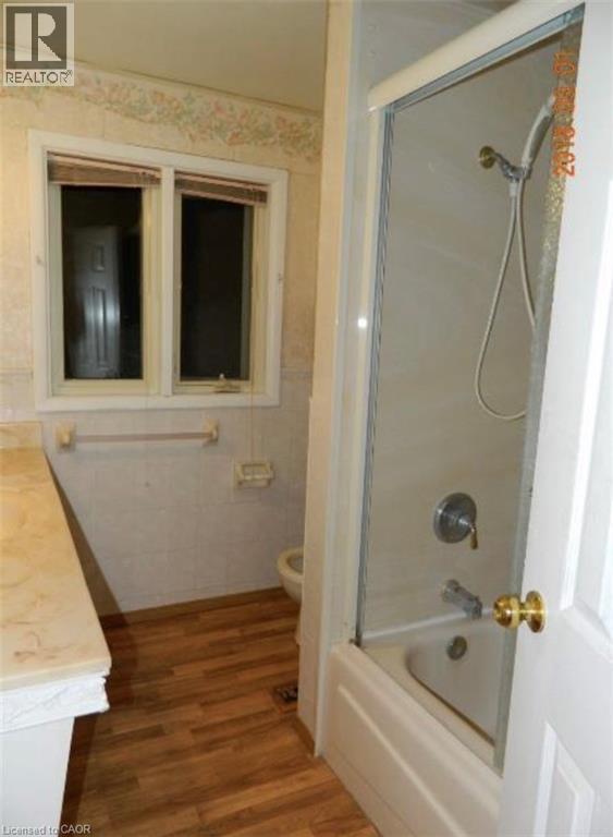 134 Greenbrier Drive, Waterloo, ON - Indoor Photo Showing Bathroom