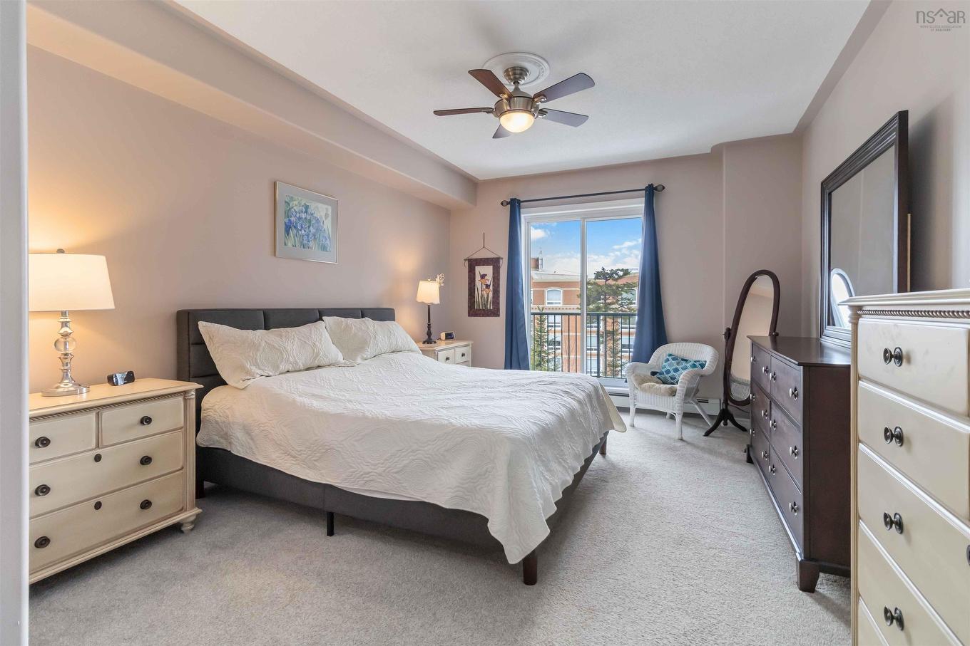 206 78 Regency Park Drive, Halifax, NS