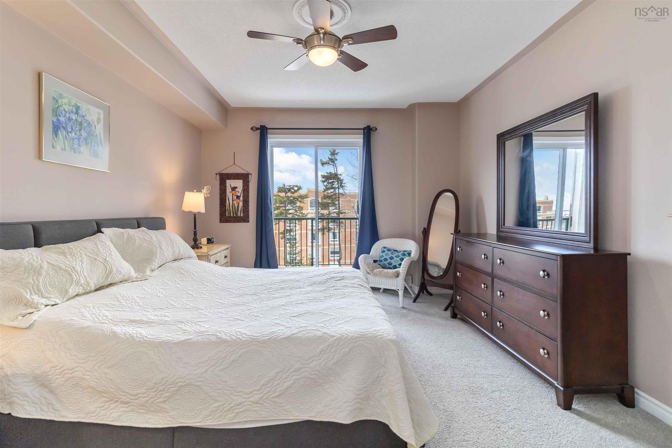 206 78 Regency Park Drive, Halifax, NS