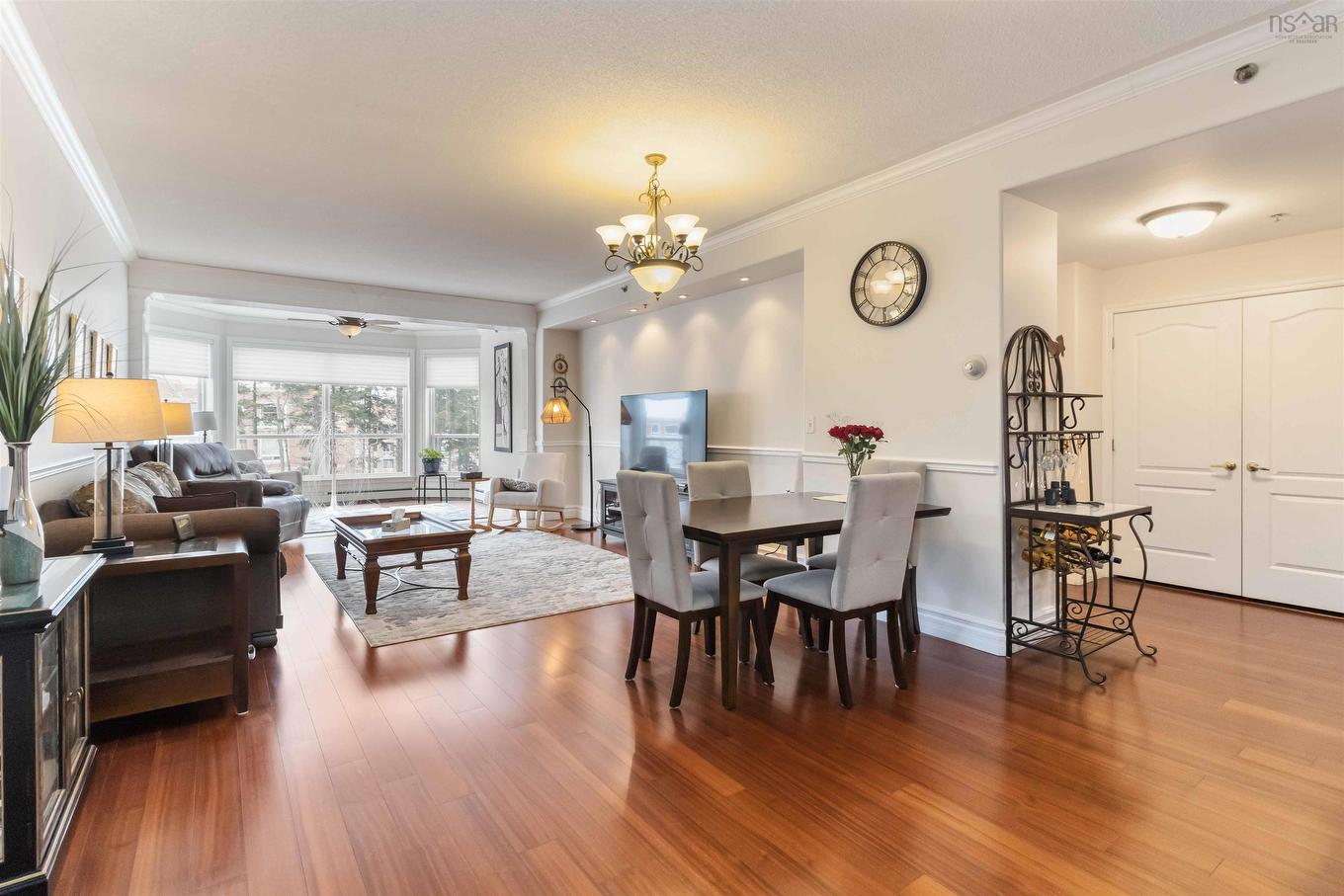 206 78 Regency Park Drive, Halifax, NS