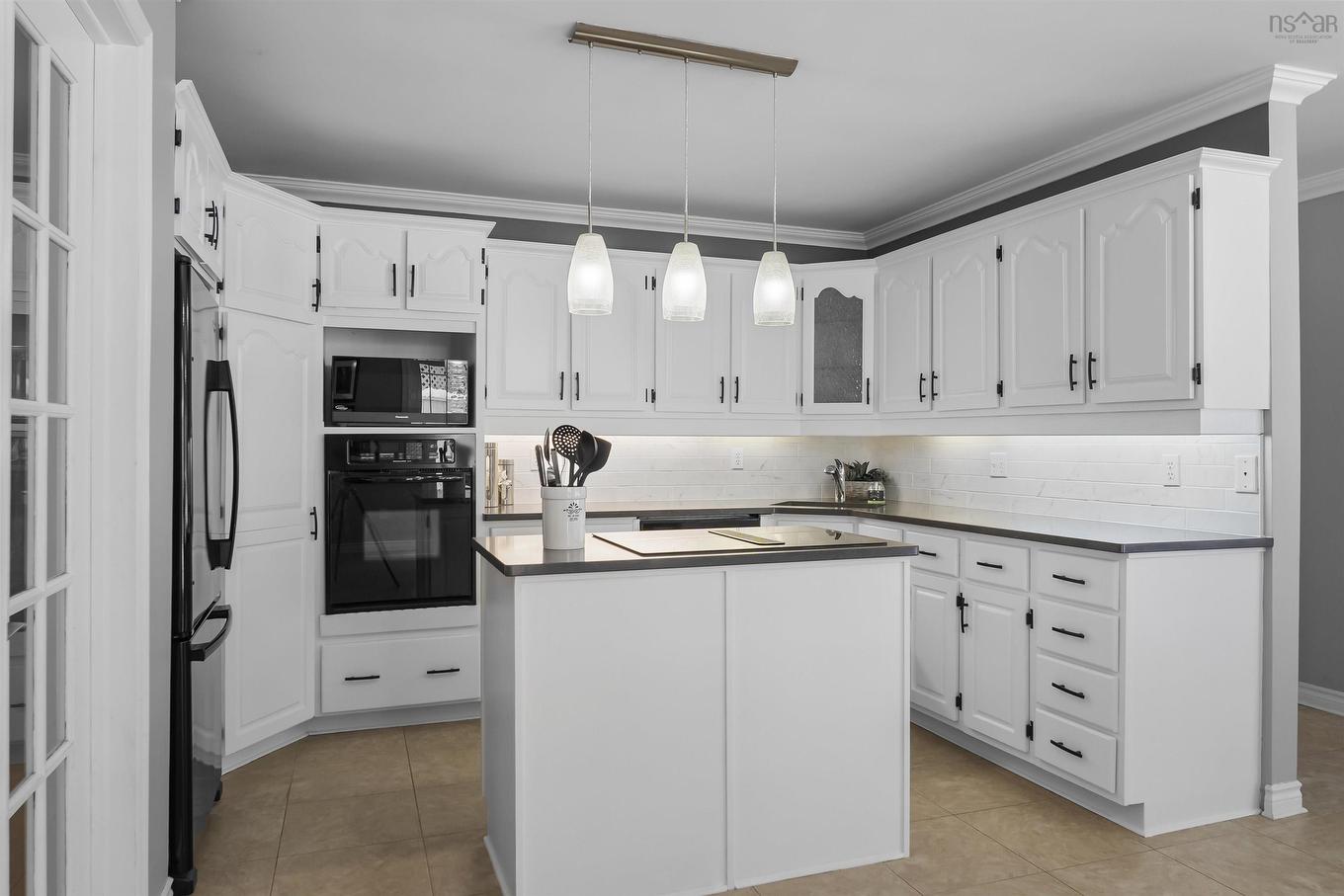 8 Castlewood Drive, Fall River, NS