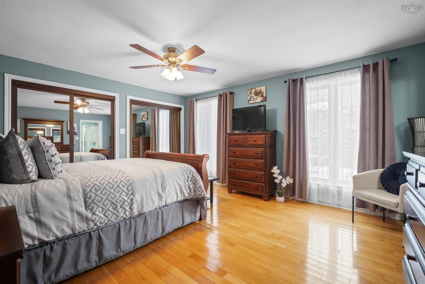 8 Castlewood Drive, Fall River, NS