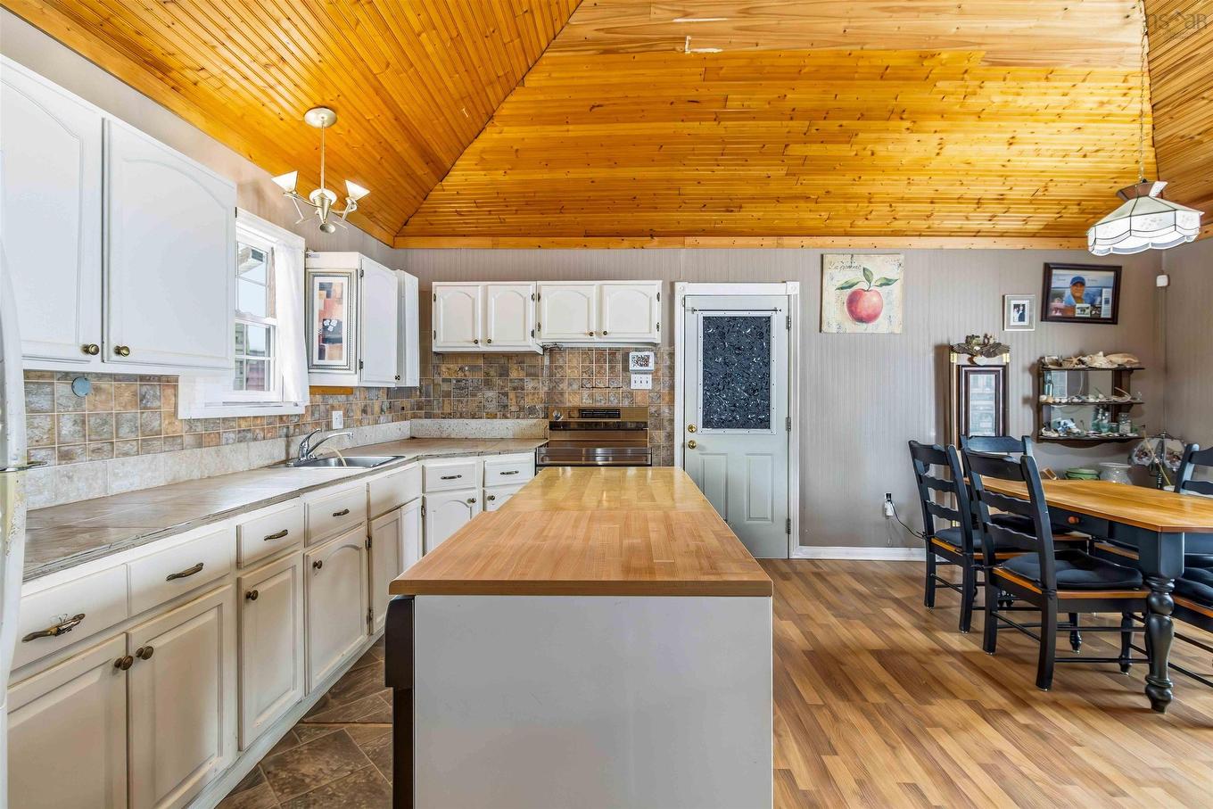 41 Eldoras Lane, Sheet Harbour, NS