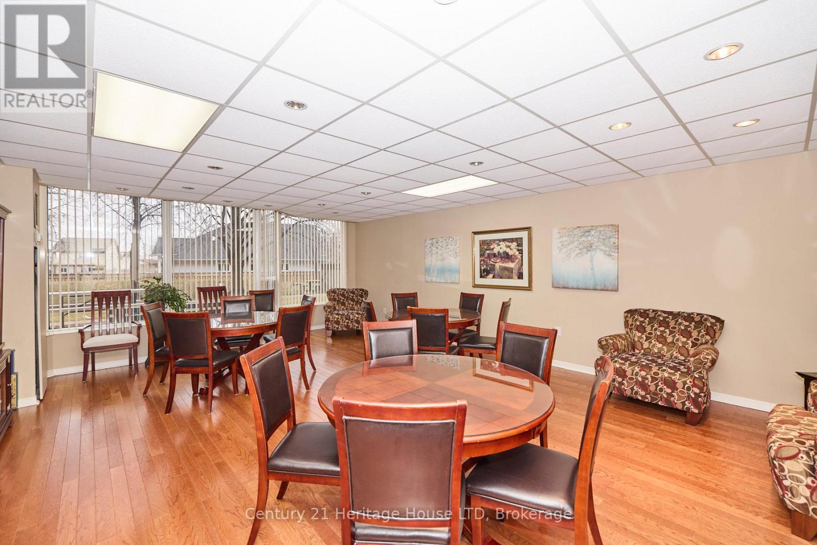 Party Room - 504 - 81 Scott Street, St. Catharines (Lakeport), ON - Indoor Photo Showing Dining Room