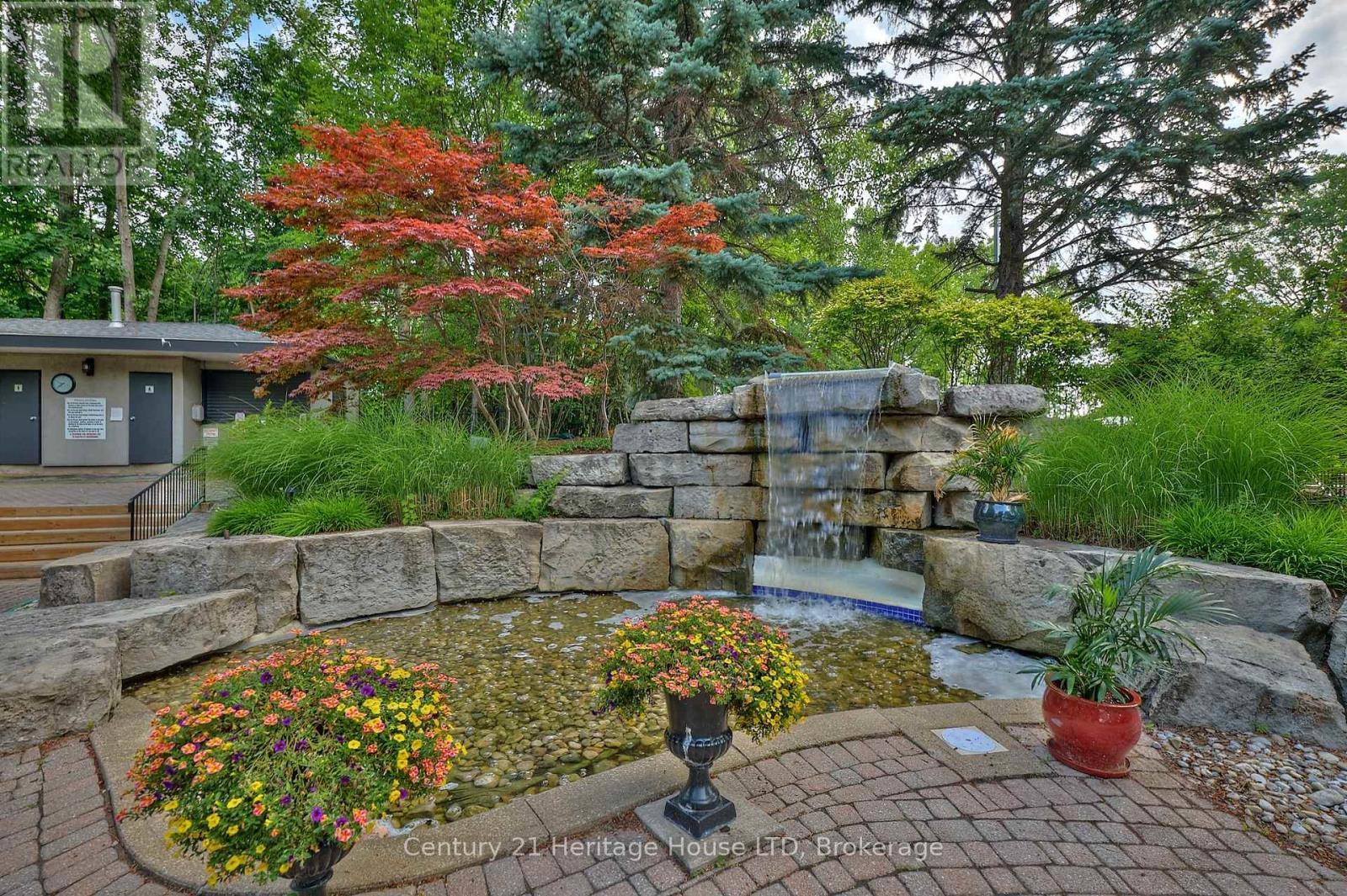 504 - 81 Scott Street, St. Catharines (Lakeport), ON - Outdoor