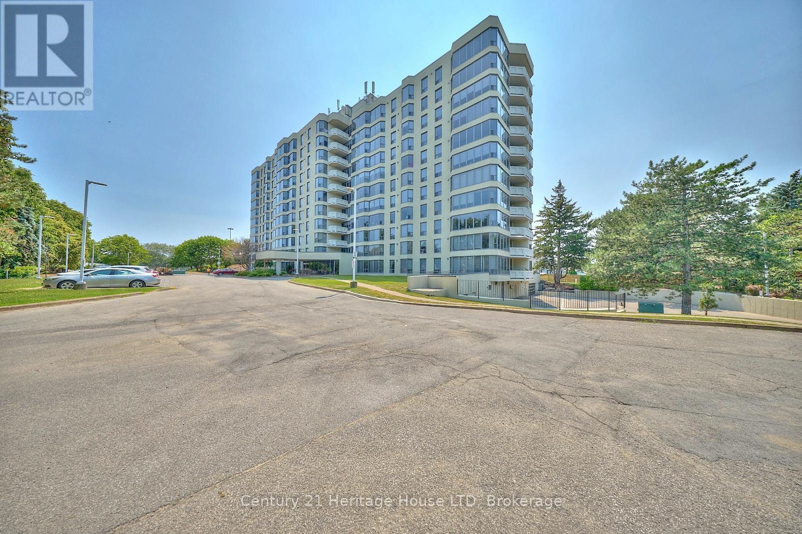 504 - 81 Scott Street, St. Catharines (Lakeport), ON - Outdoor