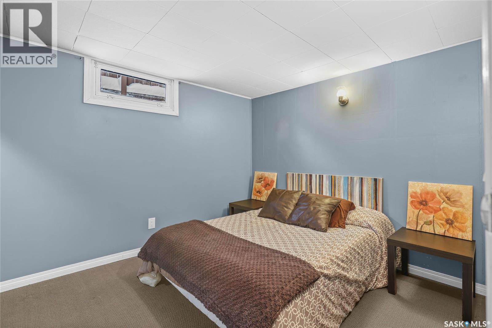 40 Sussex Crescent, Regina, SK - Indoor Photo Showing Bedroom