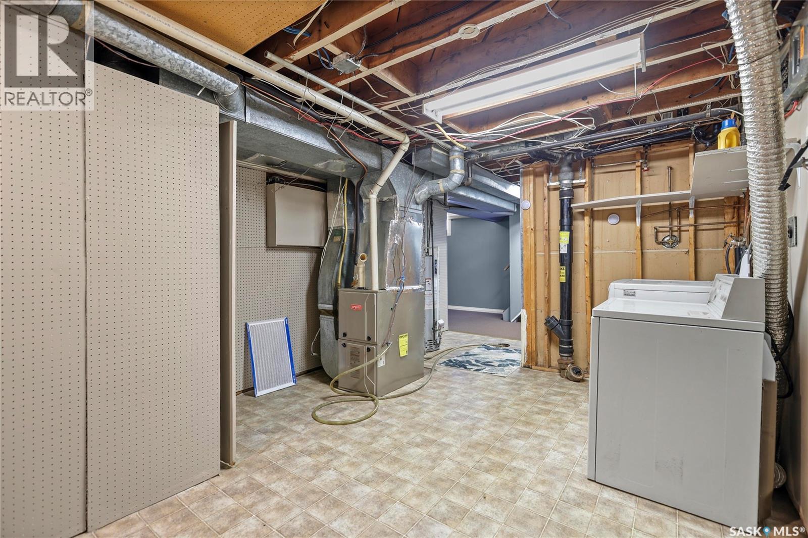 40 Sussex Crescent, Regina, SK - Indoor Photo Showing Basement