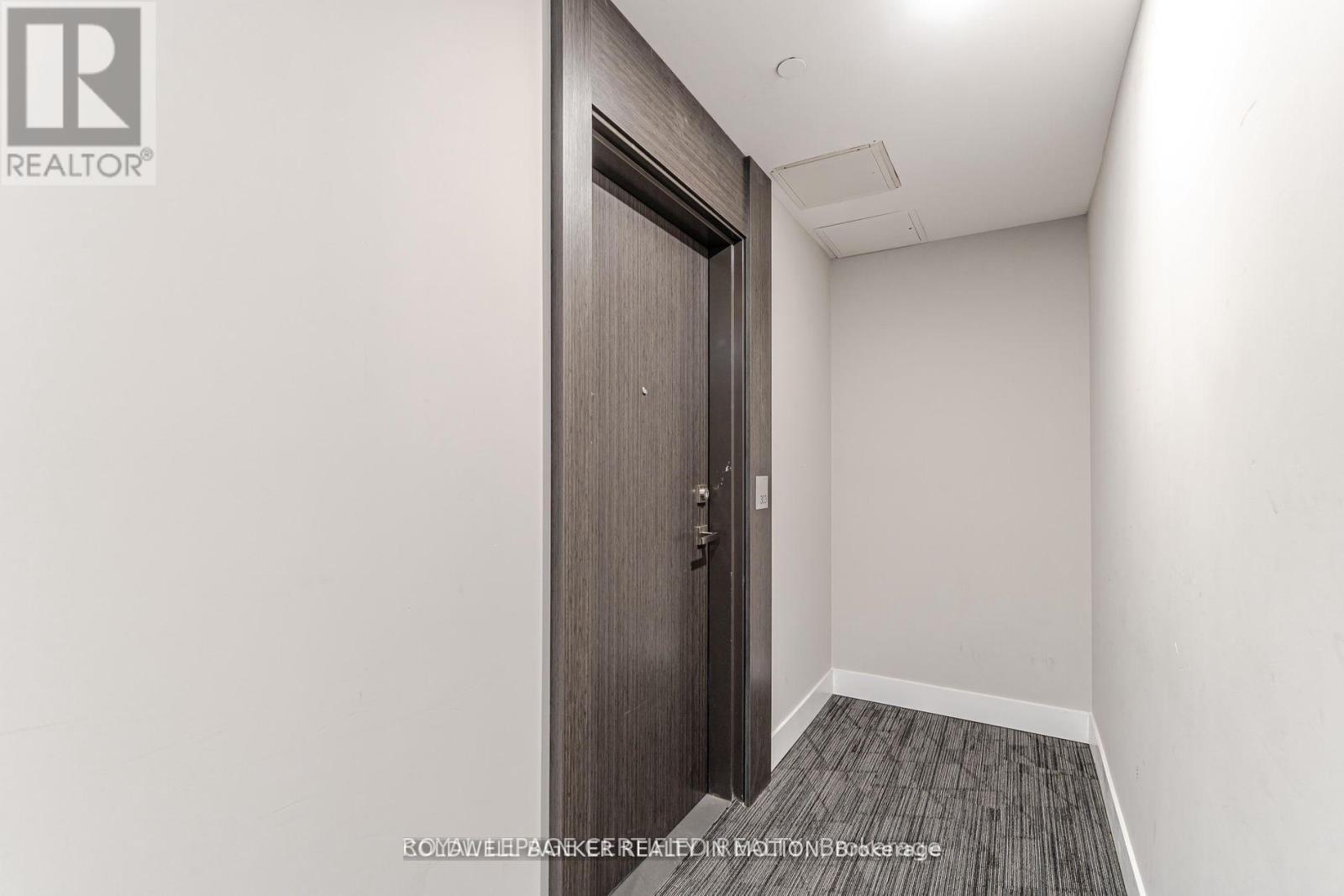 303 - 15 Queen Street S, Hamilton, ON - Indoor Photo Showing Other Room