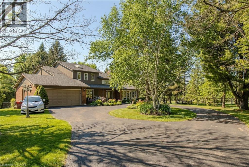 2431 Britannia Road, Burlington, ON - Outdoor