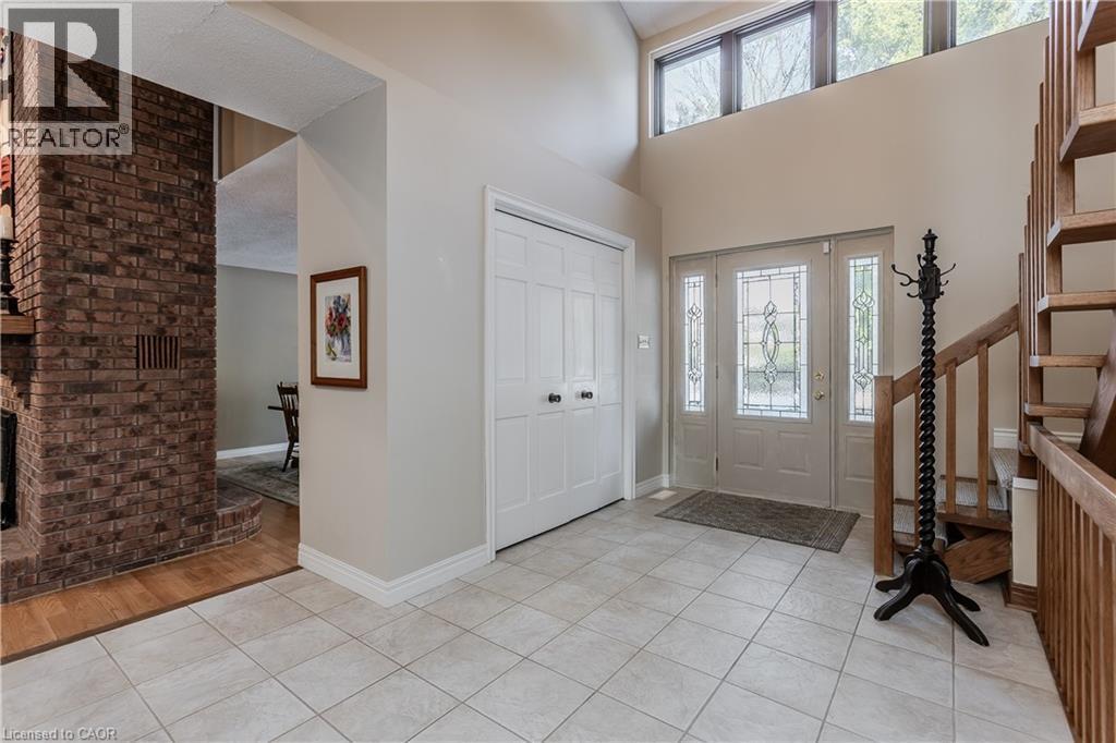 2431 Britannia Road, Burlington, ON - Indoor Photo Showing Other Room