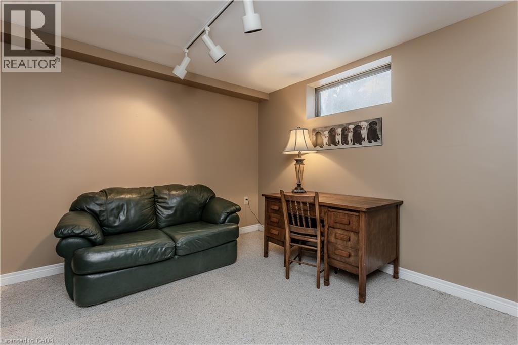 2431 Britannia Road, Burlington, ON - Indoor