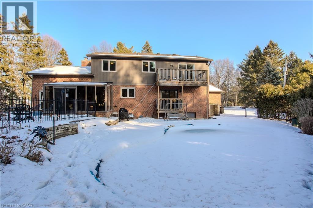 2431 Britannia Road, Burlington, ON - Outdoor