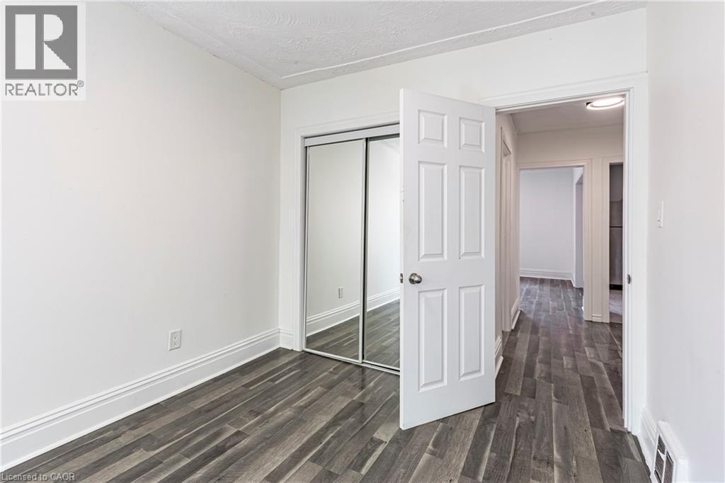 22 Myrtle Avenue, Hamilton, ON - Indoor Photo Showing Other Room