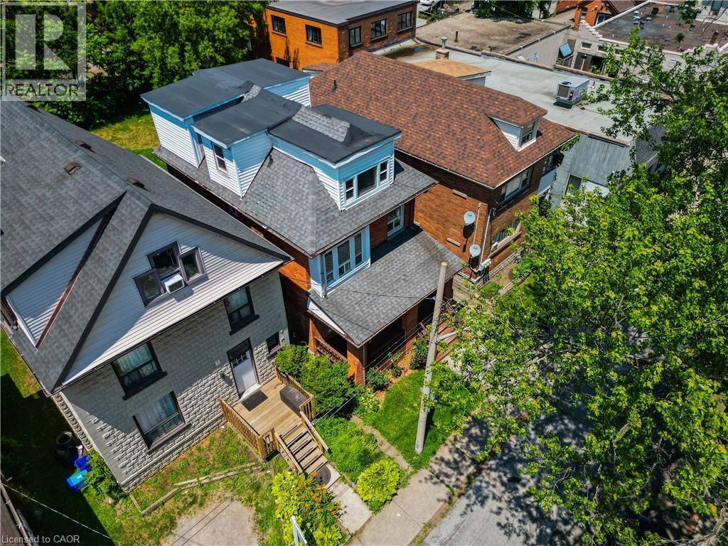 22 Myrtle Avenue, Hamilton, ON - Outdoor