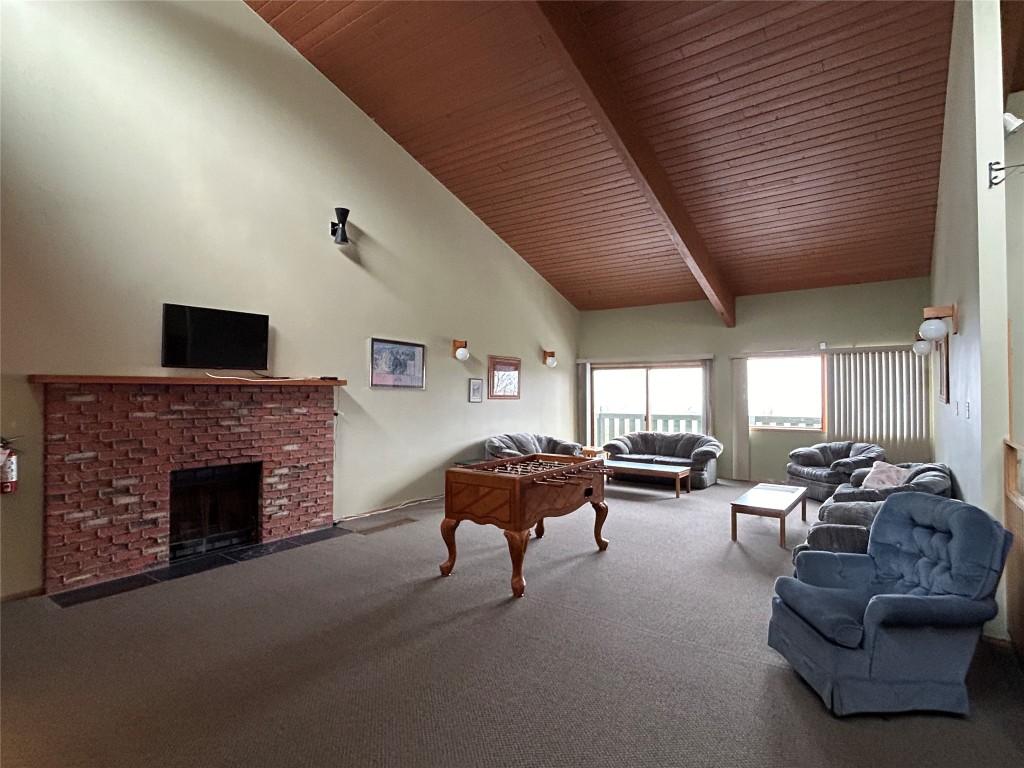 829-880 Northstar Drive, Kimberley, BC - Indoor With Fireplace