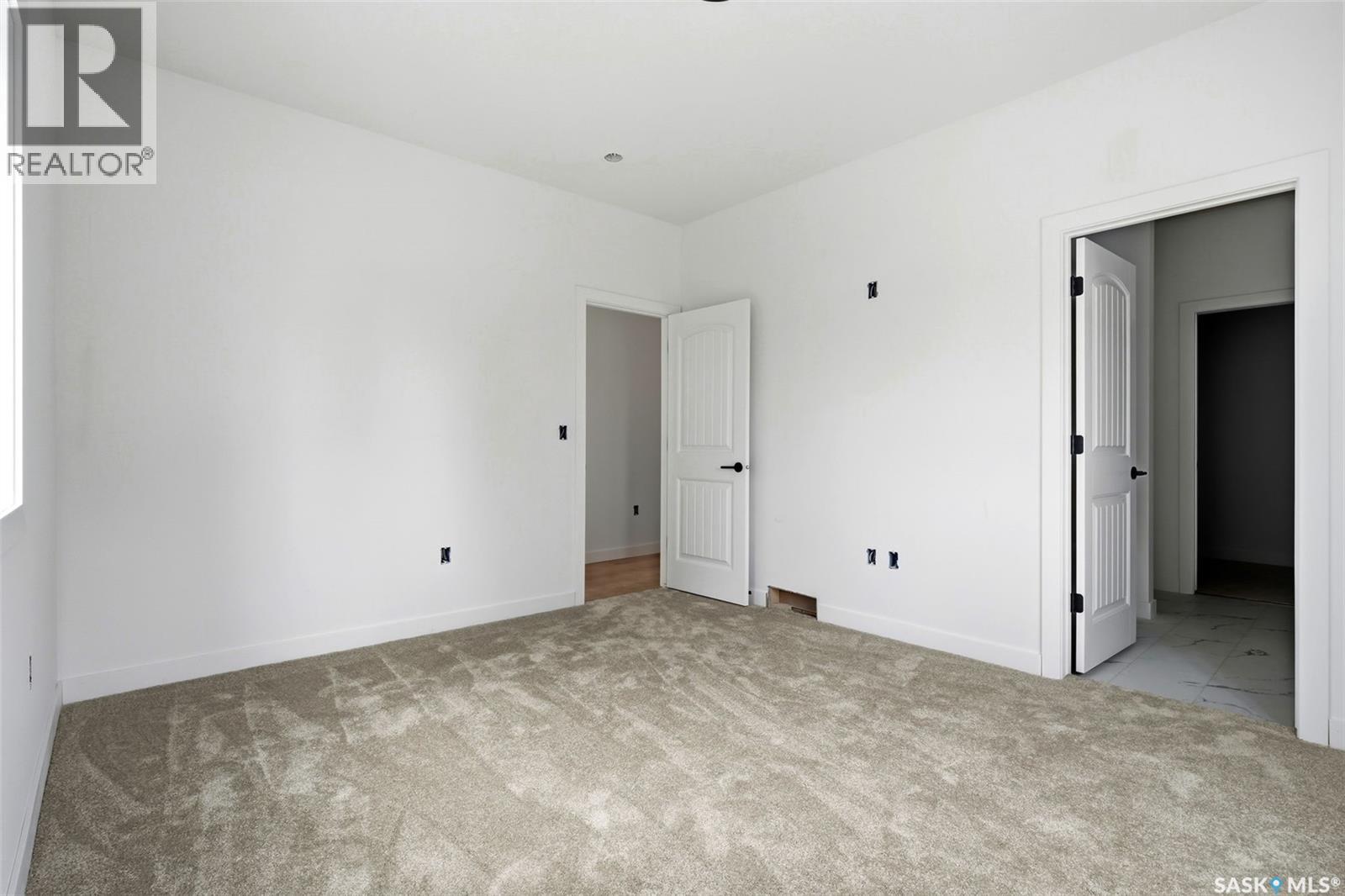 25 7Th Avenue, Lumsden, SK - Indoor Photo Showing Other Room