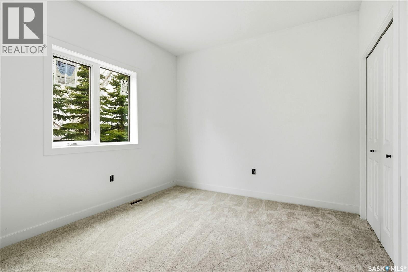 25 7Th Avenue, Lumsden, SK - Indoor Photo Showing Other Room