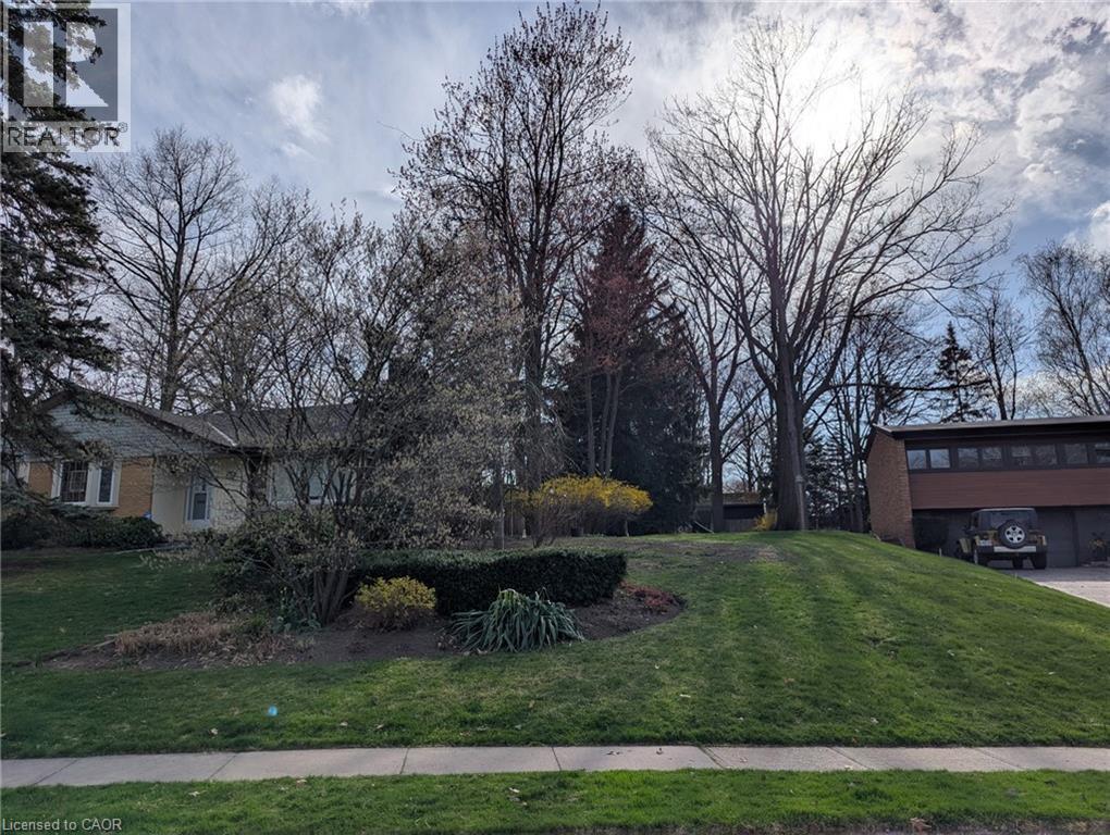 18 Parkwood Drive, Cambridge, ON