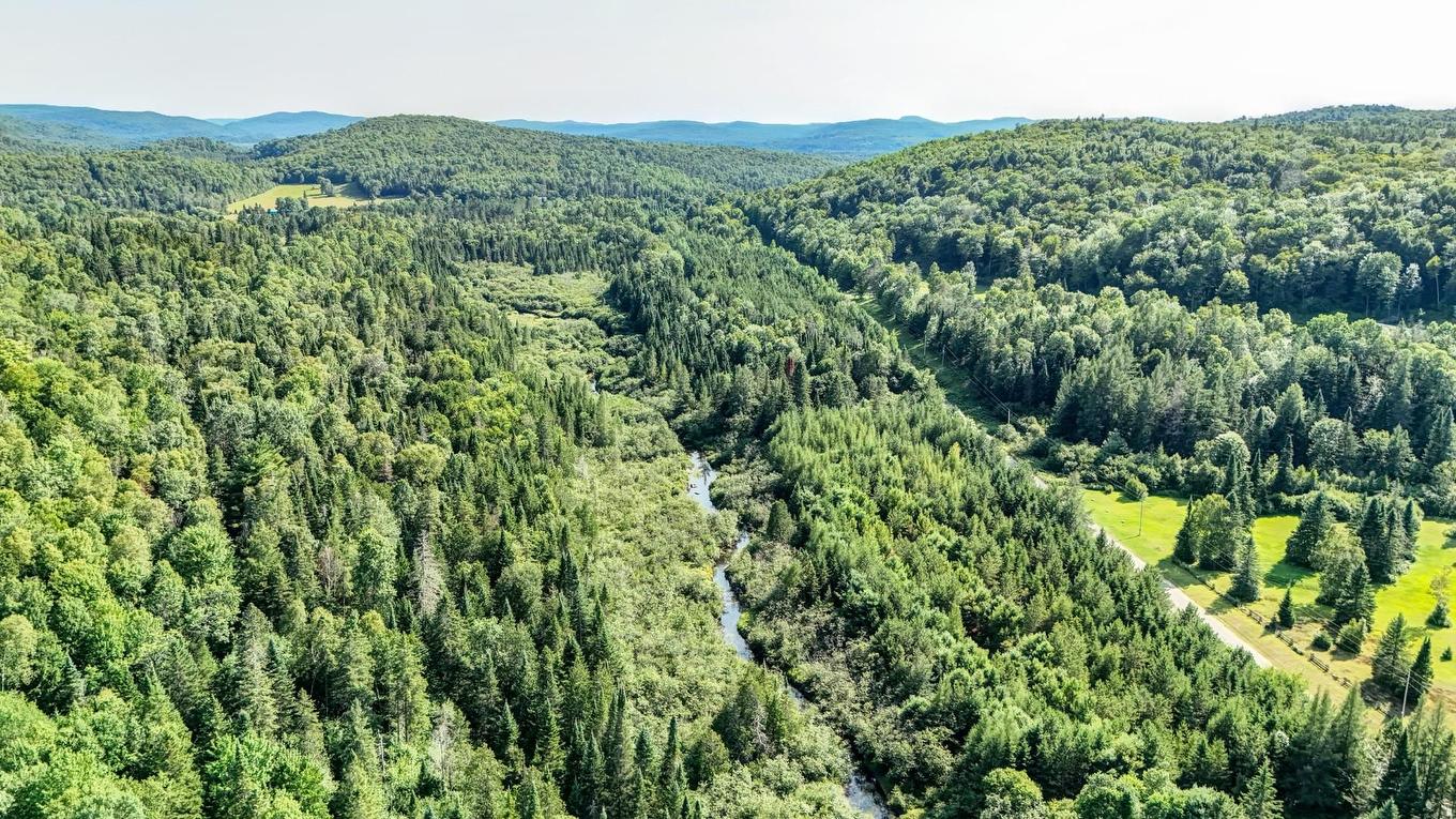 Aerial photo - 101 Ch. De Barkmere, Barkmere, QC