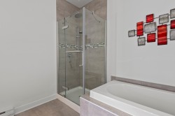 Salle de bains attenante à la CCP - 