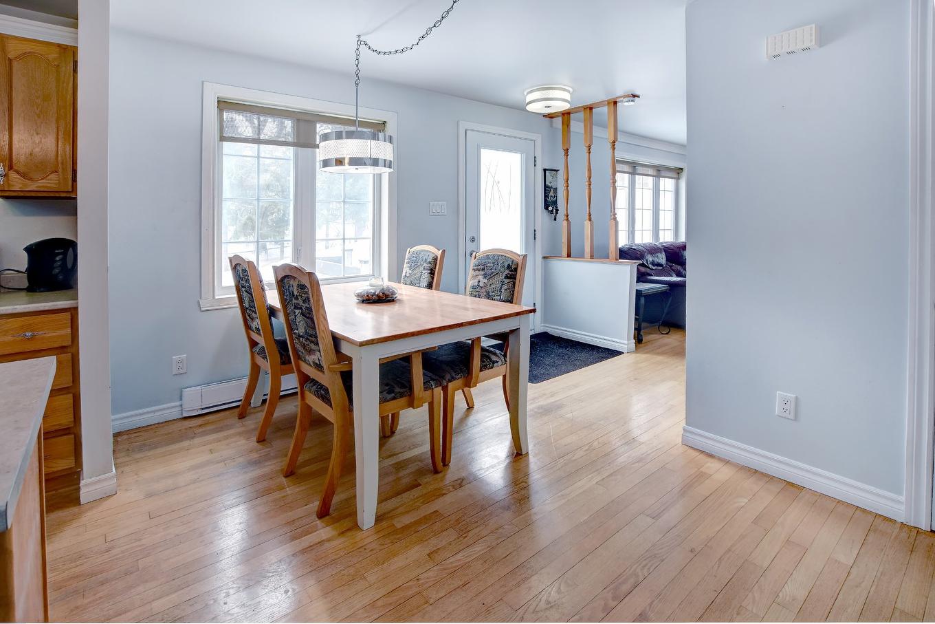 Coin-repas - 3227 Rue Olympia, Sainte-Julienne, QC - Indoor Photo Showing Dining Room