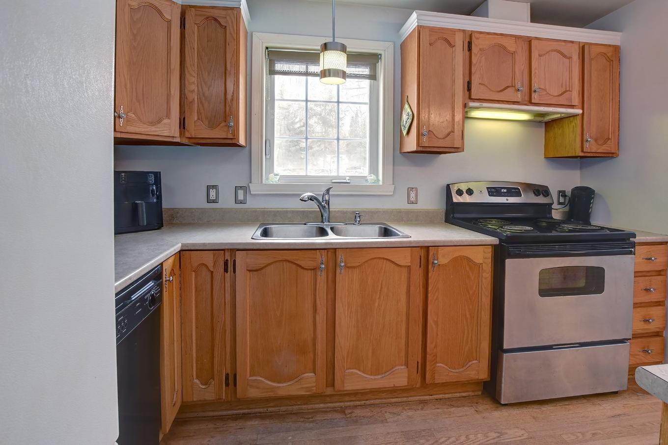 Cuisine - 3227 Rue Olympia, Sainte-Julienne, QC - Indoor Photo Showing Kitchen With Double Sink