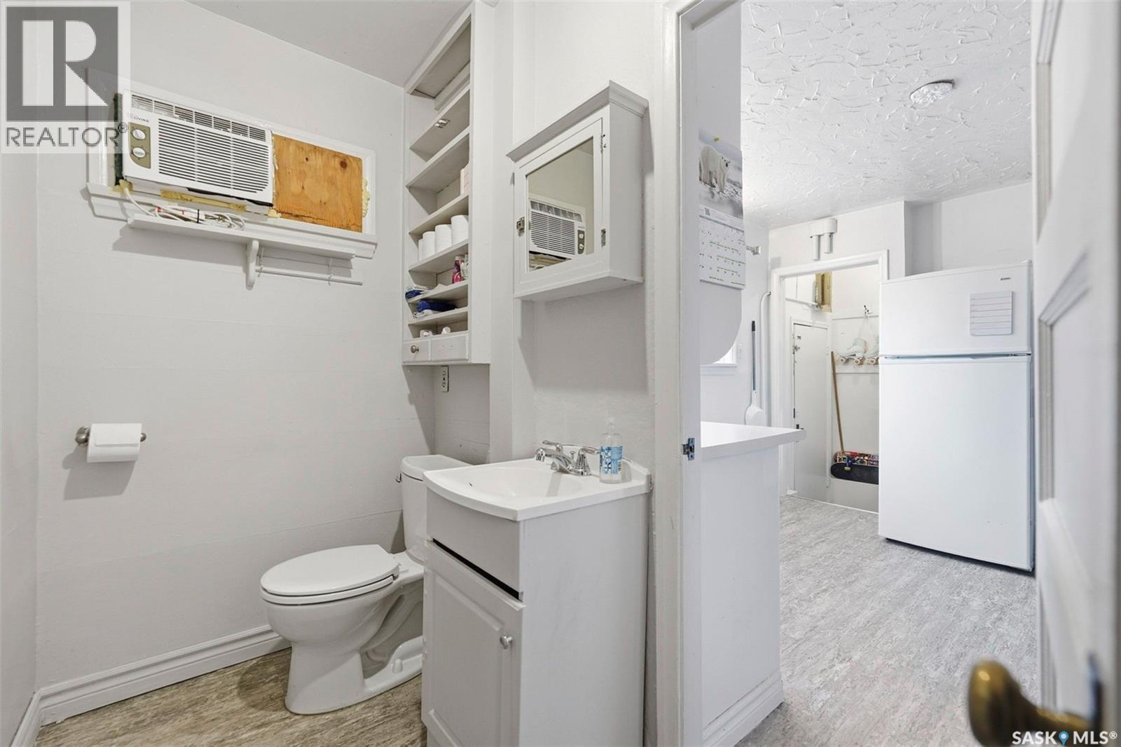 1526 Coy Avenue, Saskatoon, SK - Indoor