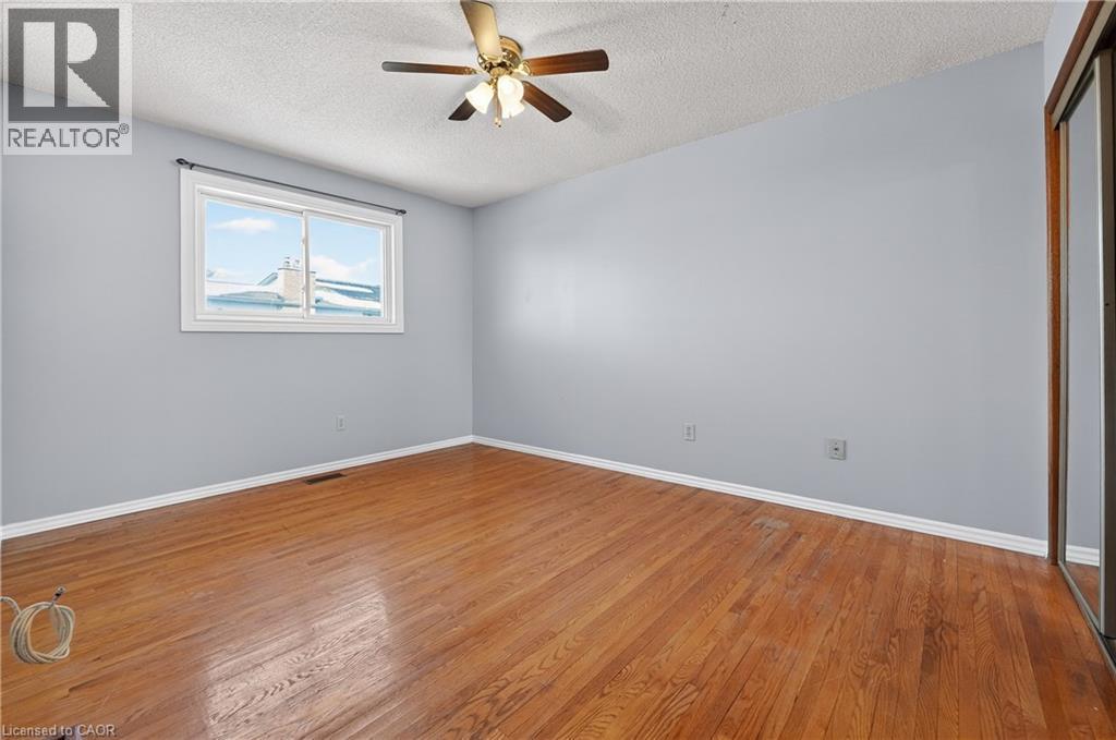 209 Ravenbury Drive, Hamilton, ON - Indoor Photo Showing Other Room