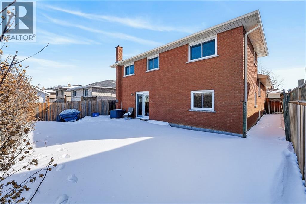 209 Ravenbury Drive, Hamilton, ON - Outdoor With Exterior