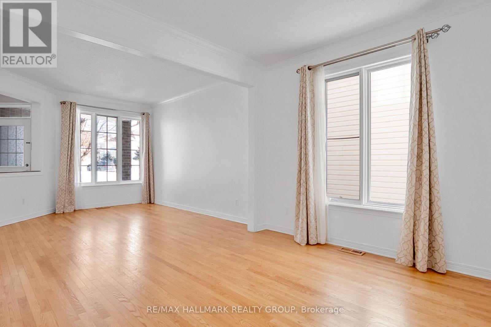 45 Rialto Way, Ottawa, ON - Indoor Photo Showing Other Room