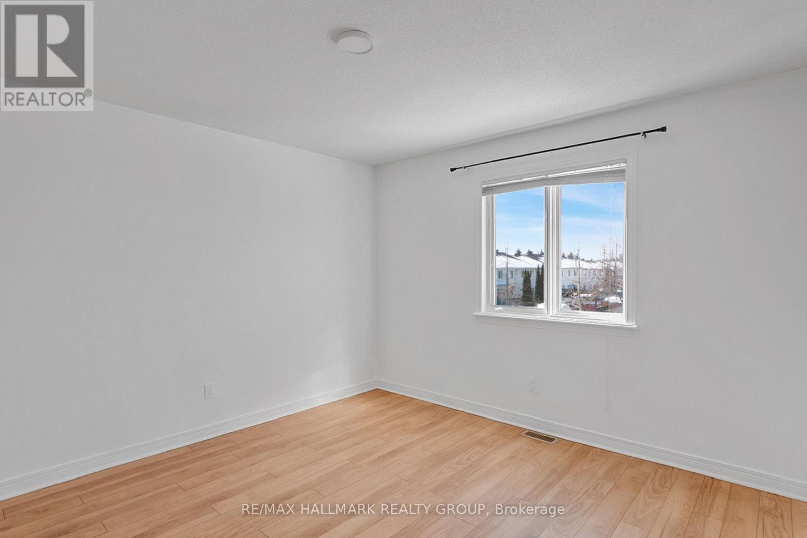 45 Rialto Way, Ottawa, ON - Indoor Photo Showing Other Room