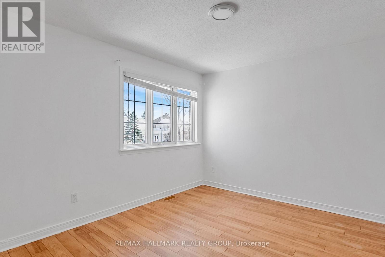 45 Rialto Way, Ottawa, ON - Indoor Photo Showing Other Room
