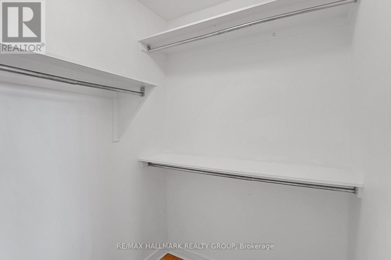 45 Rialto Way, Ottawa, ON - Indoor With Storage