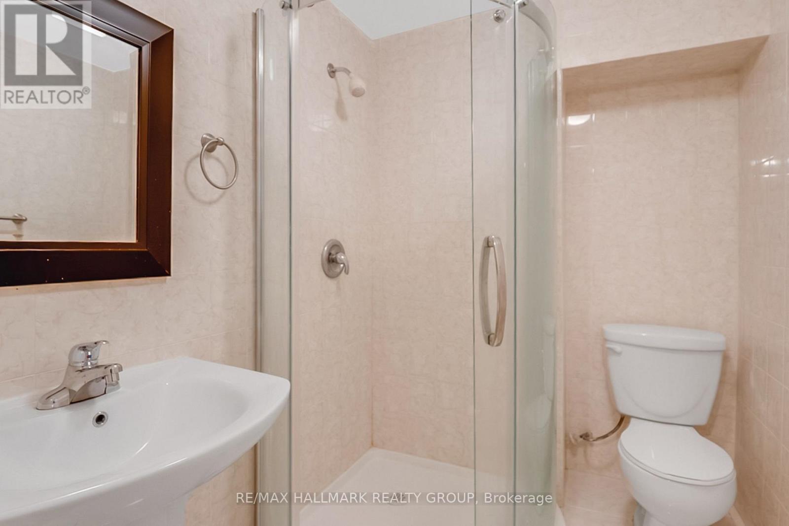 45 Rialto Way, Ottawa, ON - Indoor Photo Showing Bathroom