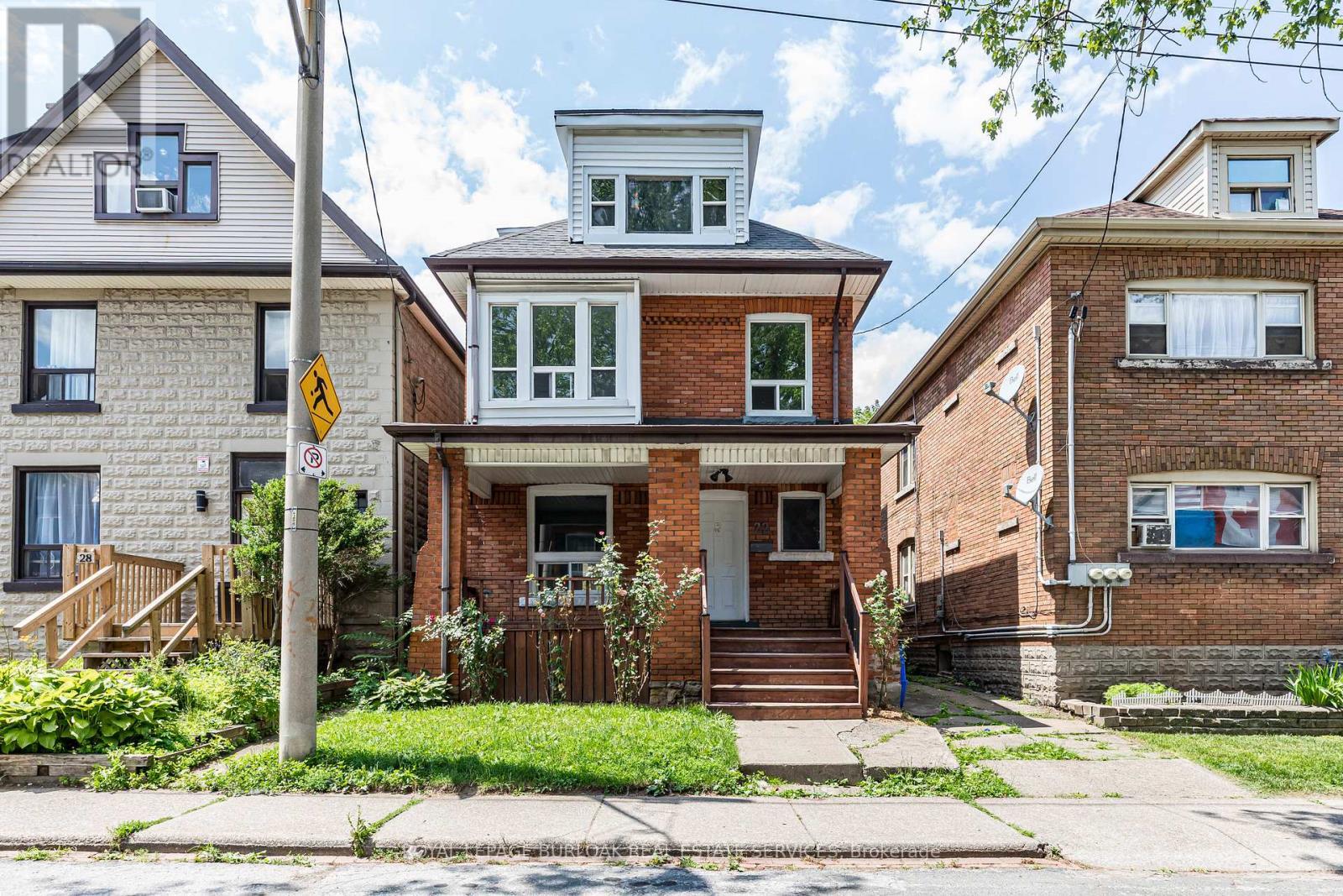 22 Myrtle Avenue, Hamilton, ON - Outdoor With Facade
