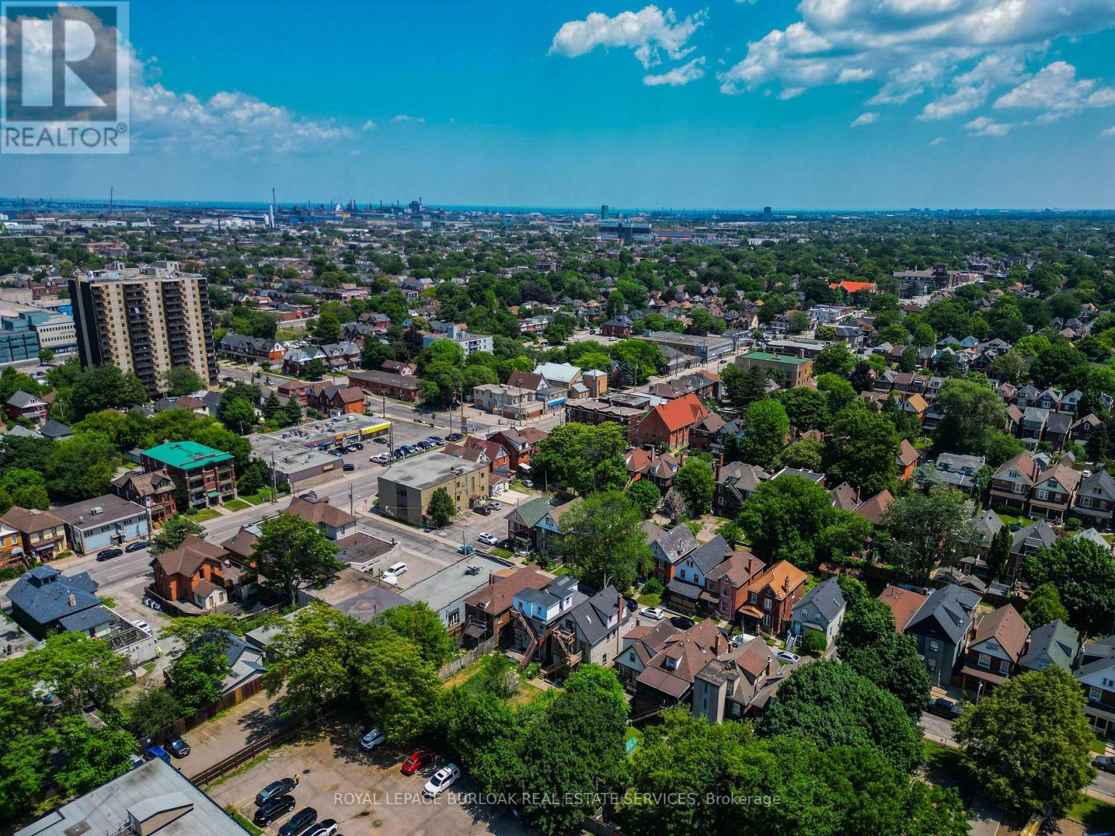 22 Myrtle Avenue, Hamilton, ON - Outdoor With View