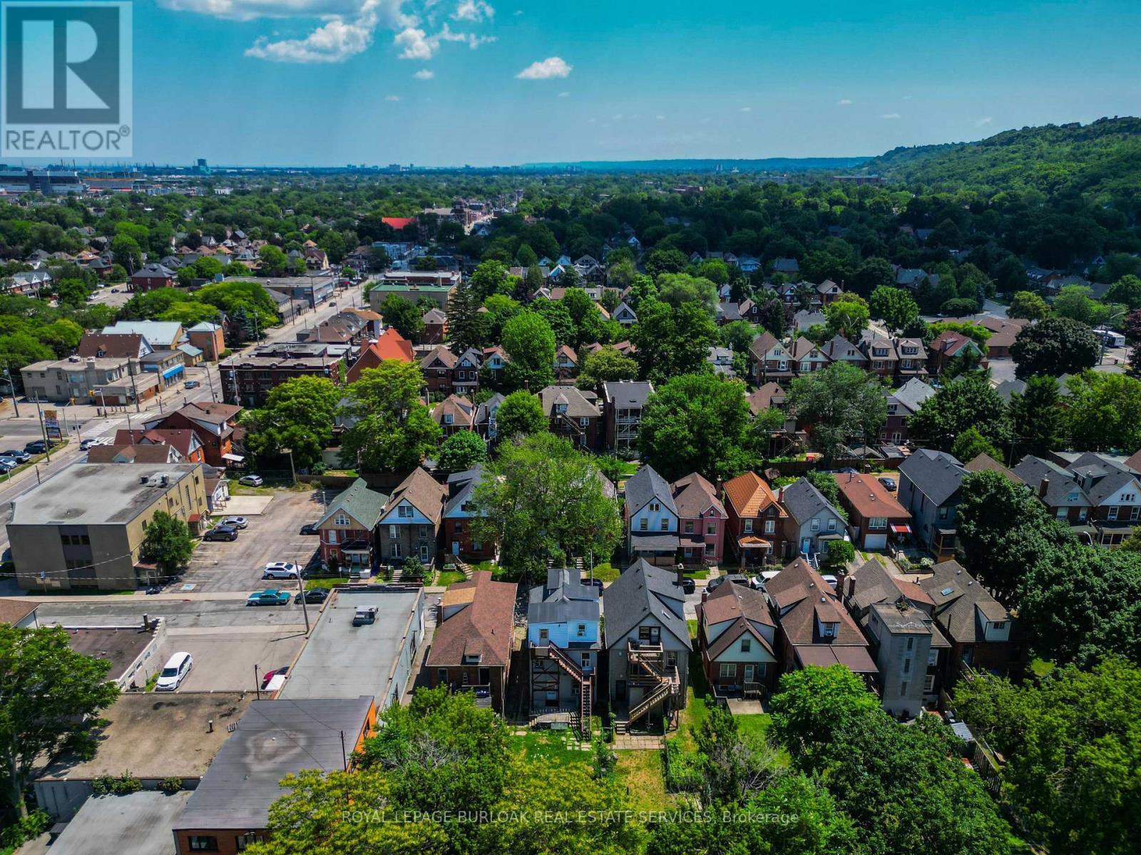 22 Myrtle Avenue, Hamilton, ON - Outdoor With View