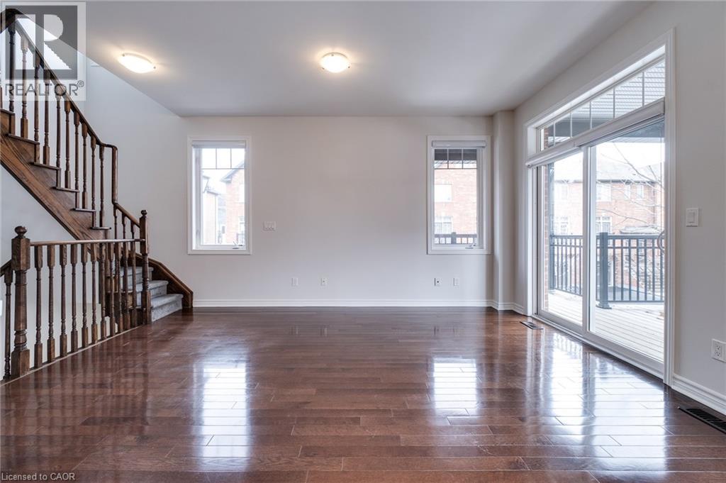2367 Peppiatt Common, Burlington, ON - Indoor Photo Showing Other Room