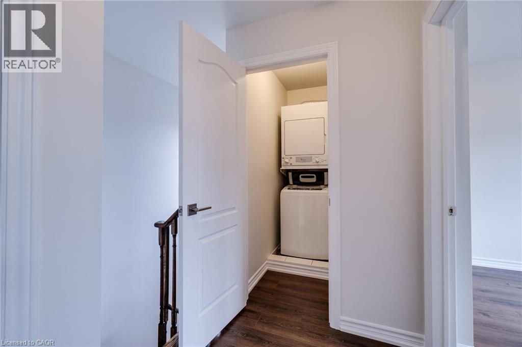 2367 Peppiatt Common, Burlington, ON - Indoor Photo Showing Laundry Room