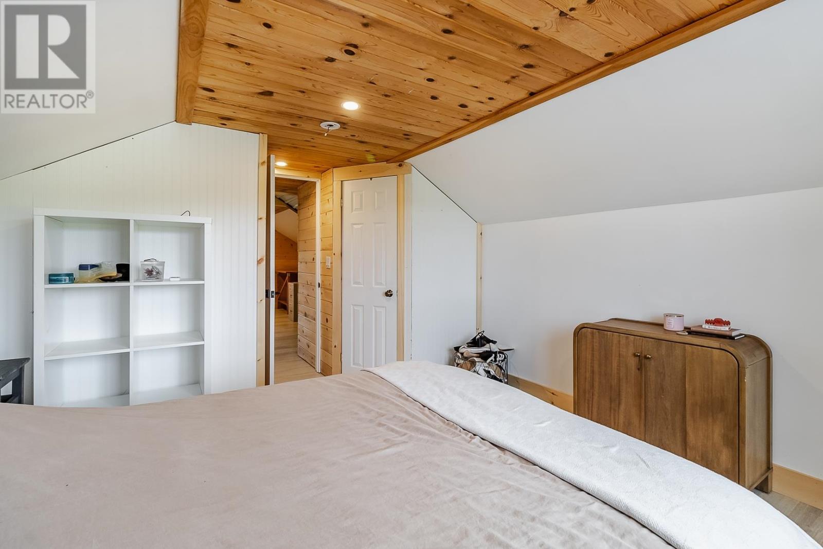 587 Watson Rd, Echo Bay, ON - Indoor Photo Showing Bedroom