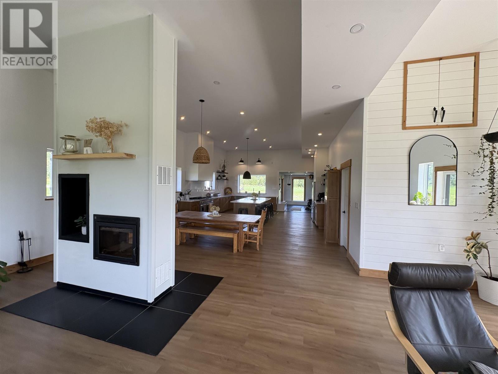 587 Watson Rd, Echo Bay, ON - Indoor